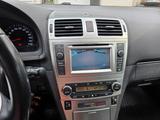 Toyota Avensis Combi 2,2-l-D-CAT Executive Executive - Toyota Avensis: Executive