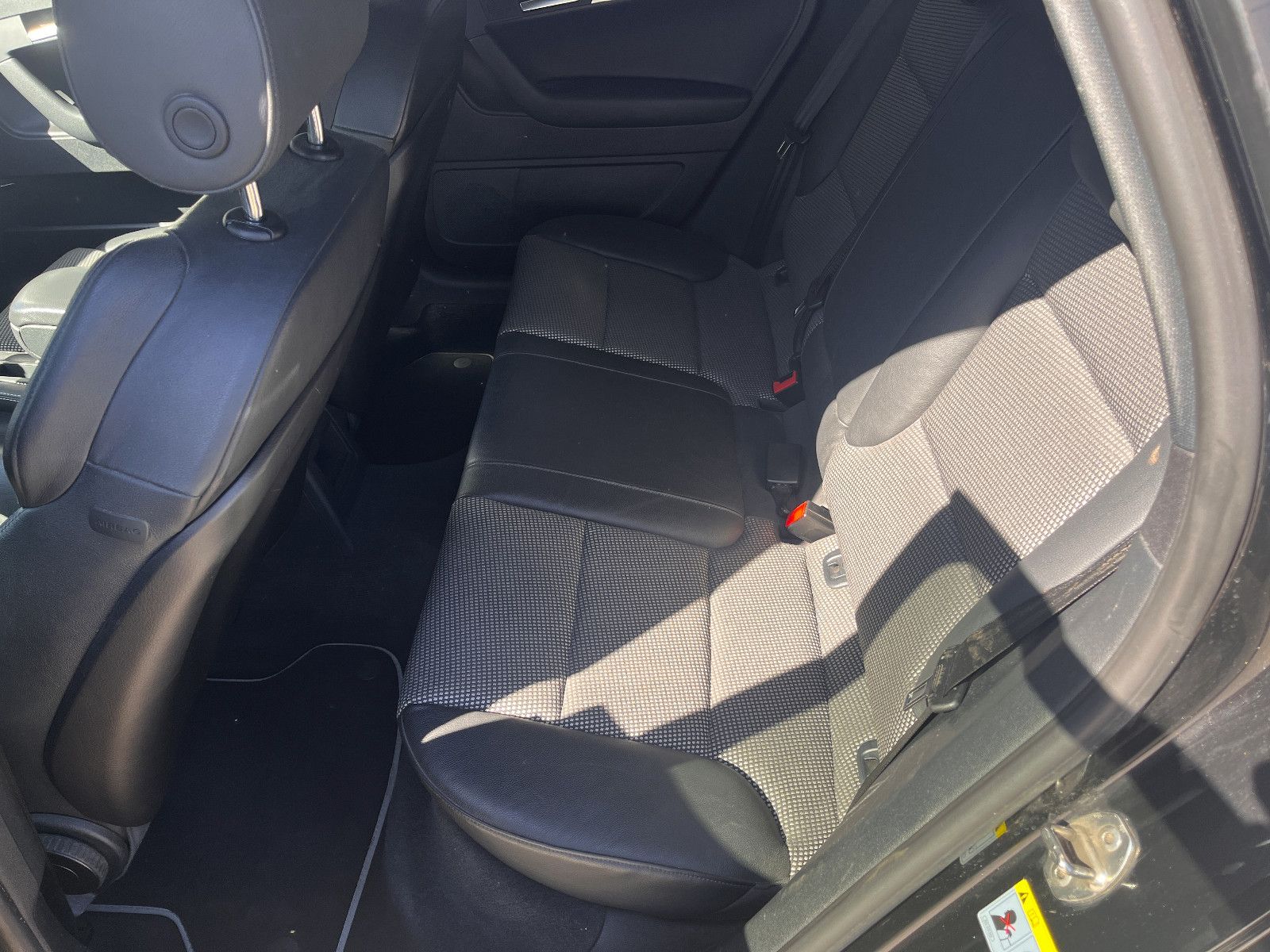 Fahrzeugabbildung Audi S3 Sportback 2.0 TFSI quattro