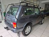 Lada Taiga Urban Plus 4x4 - Lada: 4.4