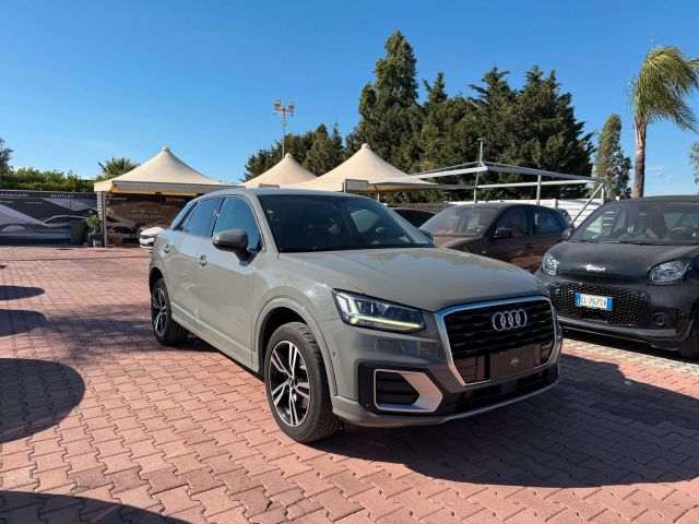 AUDI Audi Q2 1.6 TDI Business
