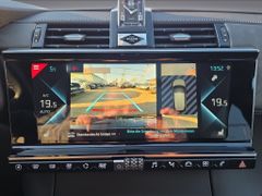 Fahrzeugabbildung DS Automobiles DS 7 Crossback 1.6 E-Tense 300 4x4 Rivoli
