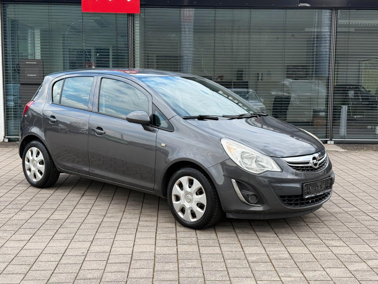 Opel Corsa D Satellite