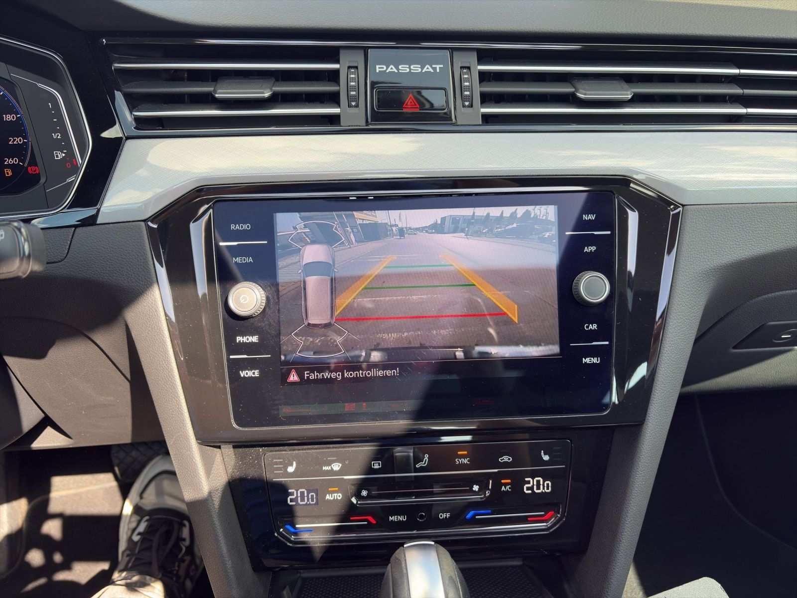 Volkswagen Passat Variant - Bild 6