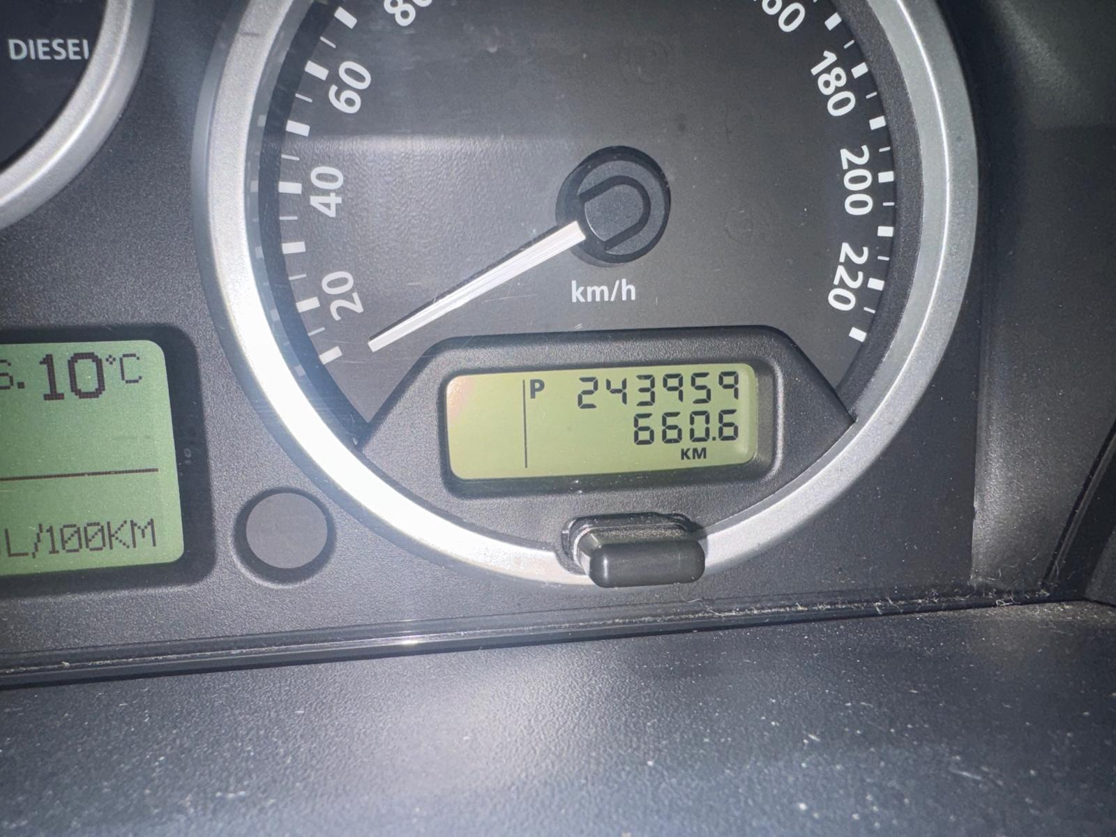 Land Rover Discovery 2006 — photo 40