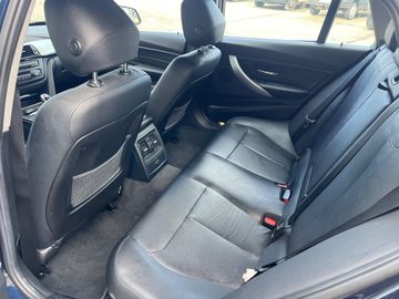 BMW 320 - 5