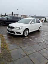 Skoda Octavia 2.0 TDI DSG RS RS - Skoda Octavia aus 2009 mit Diesel-Antrieb