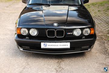 صورة مصغرة 41 لـ 1990 BMW M5