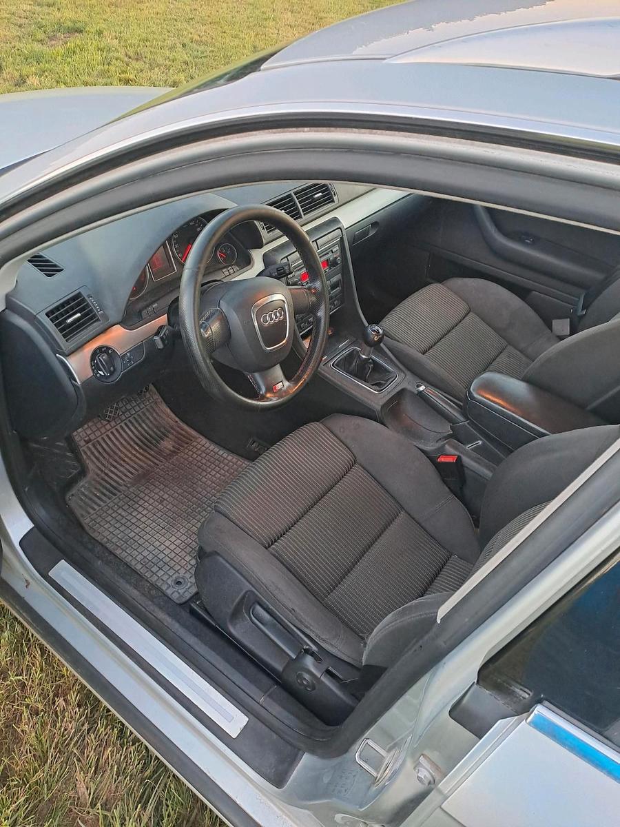 Audi A4 2005 — photo 6