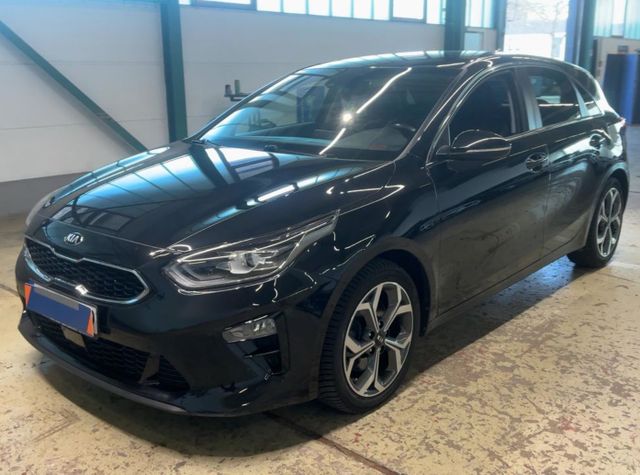 Kia cee'd / Ceed 1.4 TGDi/ unfallfrei/AHK