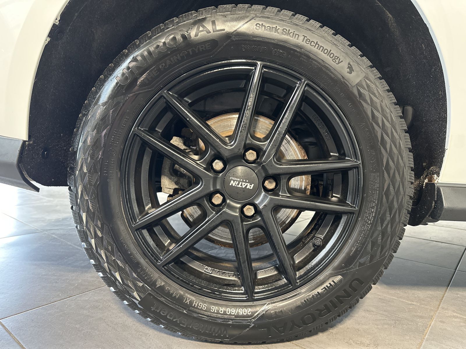 Fahrzeugabbildung Ford Transit Connect 240 Lang L2H1 Aut. NAV+XEN+KAMER