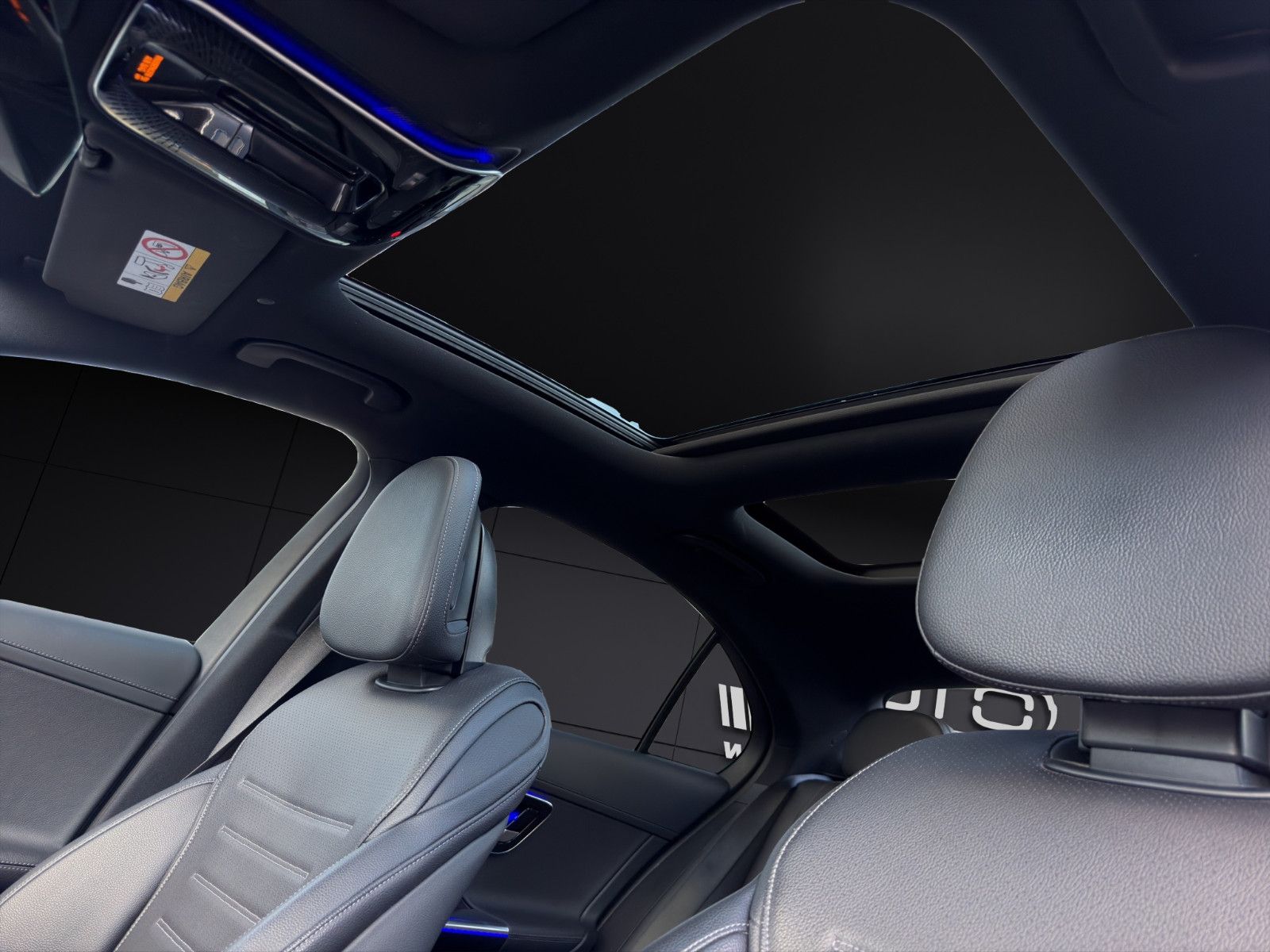 Fahrzeugabbildung Mercedes-Benz C 300 e*AMG-Line*Night-Paket*Pano*Ambiente*360°