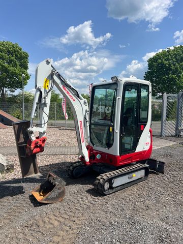 Takeuchi TB216 Powertilt