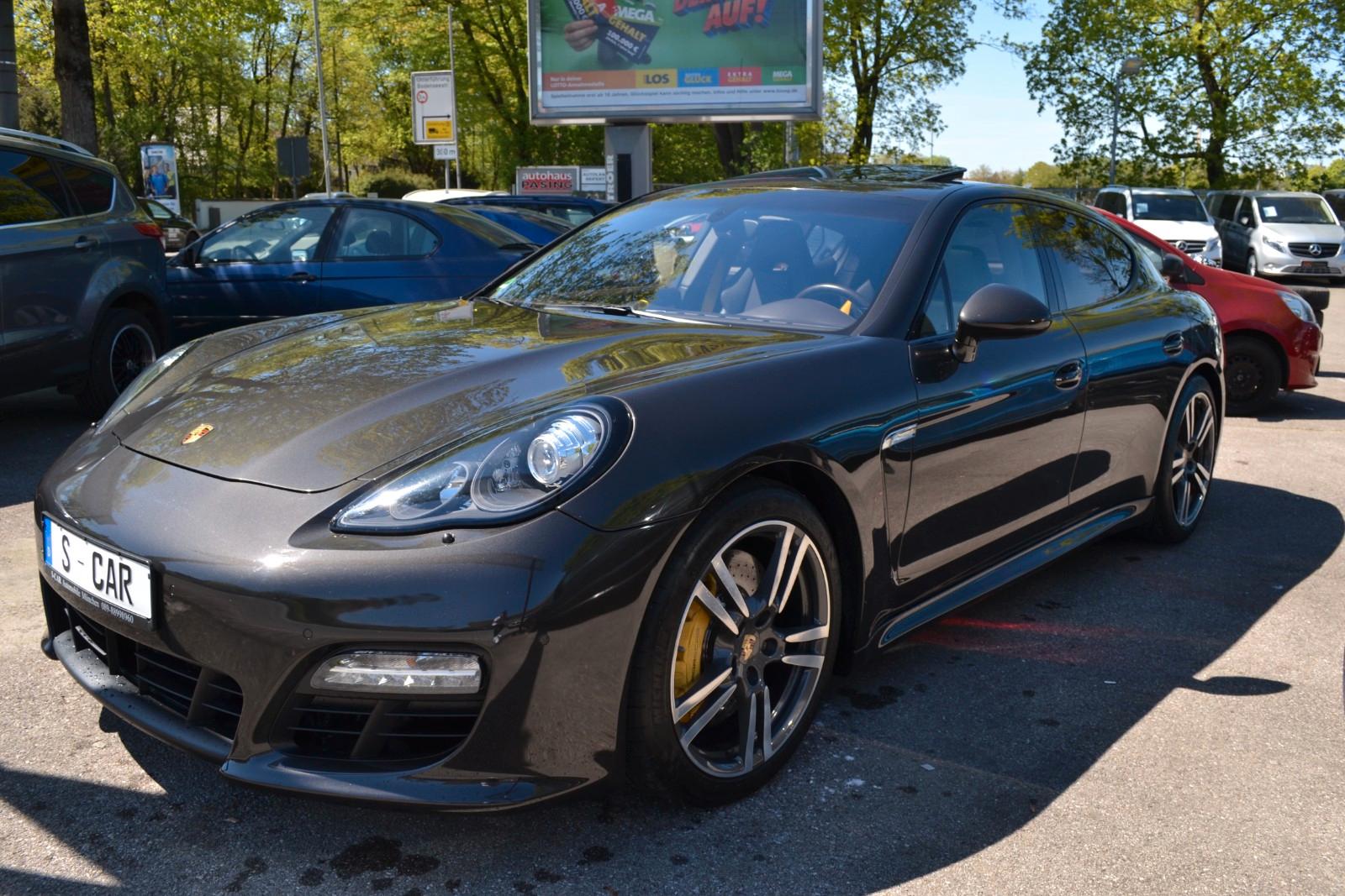 Porsche Panamera 4 S