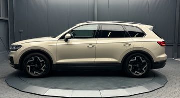 Volkswagen Touareg - 2