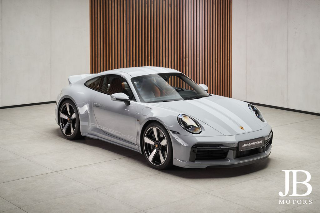Porsche 992 Sport Classic Burmester Lift 360° Cognac