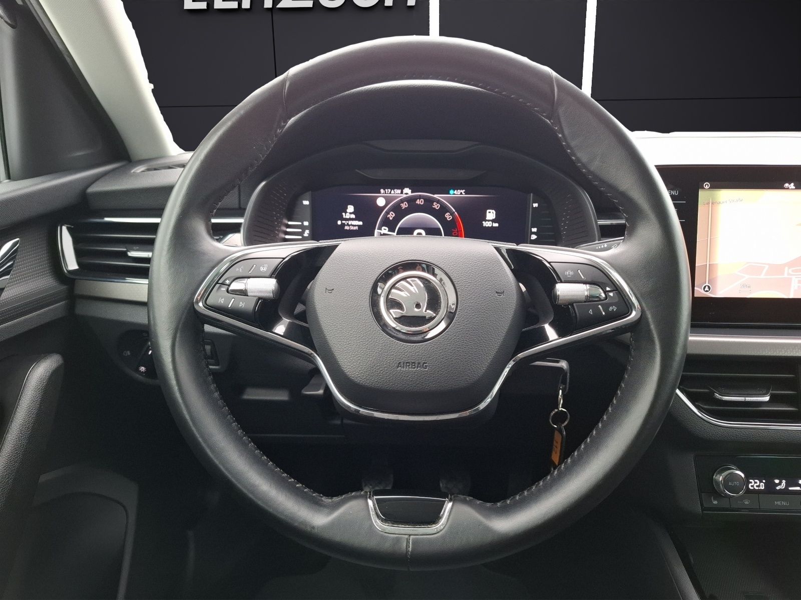 Fahrzeugabbildung SKODA Kamiq TSI Clever LED Navi AID PDC SH LM