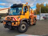 Unimog U530 4X4mit absaugenden Mähgerät - Unimog U 530