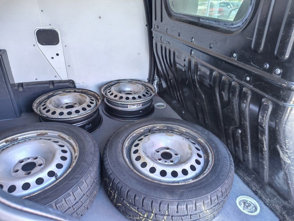 Fahrzeugabbildung Fiat Doblo Cargo 1.6 Mjet SX Maxi Pharma Mobil