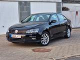 Volkswagen Jetta 1.4 TSI 92kW DSG BlueMotion Technology - - Volkswagen Jetta: Bluemotion Technology