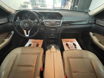 Mercedes E 220 - 10