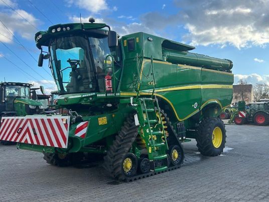 John Deere S770i