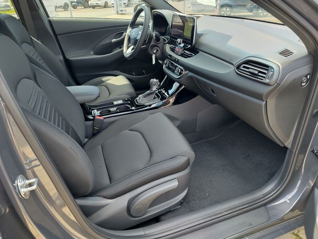 Hyundai i30 1.0 T-GDI AT   Advantage Kombi