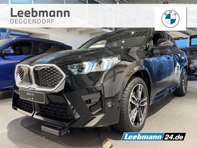 BMW iX2 xDrive30 M-Sportpaket AHK/HUD/HK/Massage/360