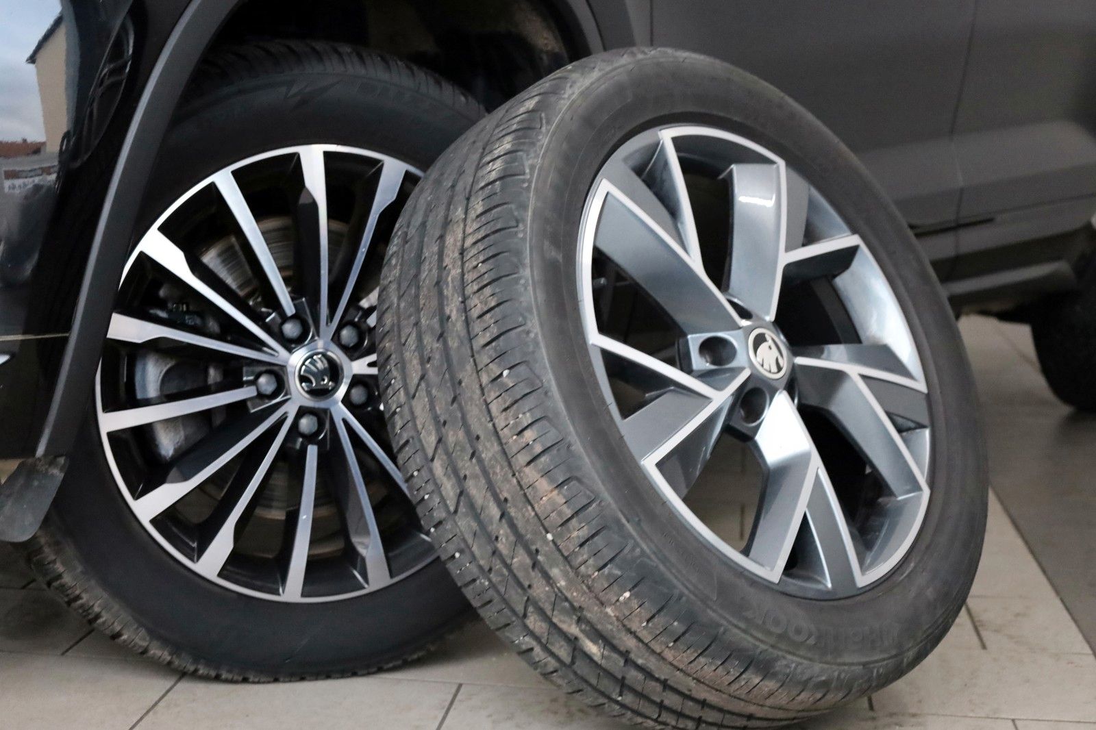 Fahrzeugabbildung SKODA Kodiaq Sportline 4x4,DSG, ACC, Matrix+WR, AHK el