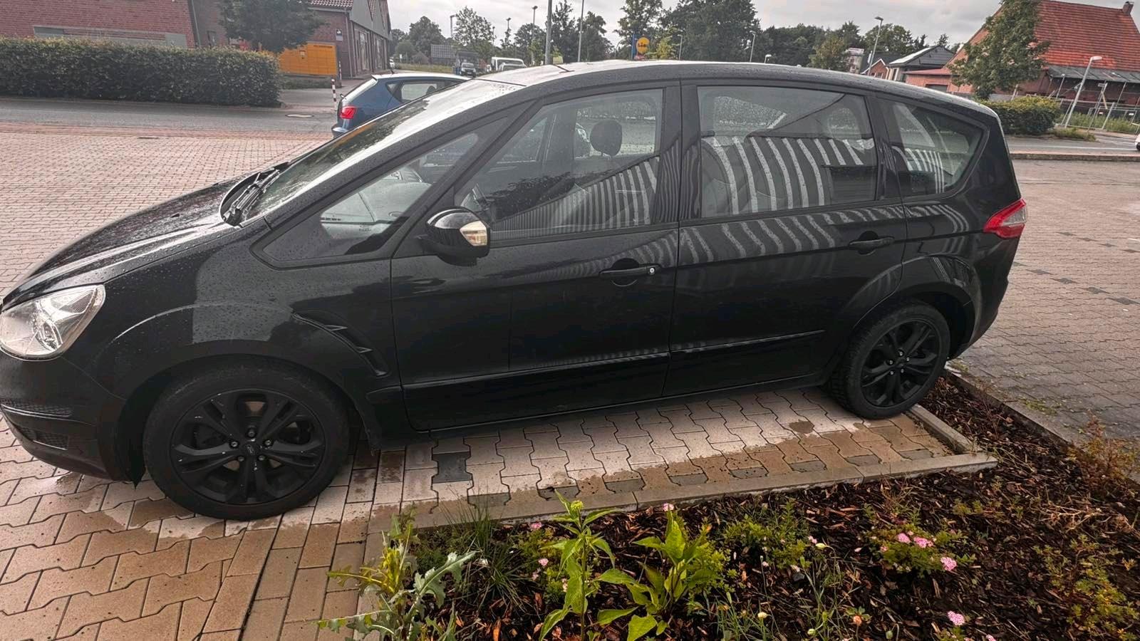 Ford S-MAX 2011 — engine