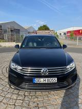 Volkswagen Touareg R-Line 3.0 V6 TDI Vollausstattung - VW Touareg Gebrauchtwagen in Nürnberg