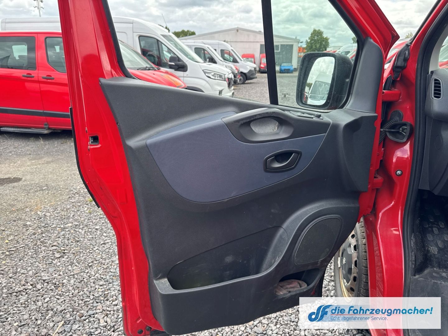 Fahrzeugabbildung Opel Vivaro B Kombi Combi 9Si. L1H1 2,7t *2672 *EXPOR