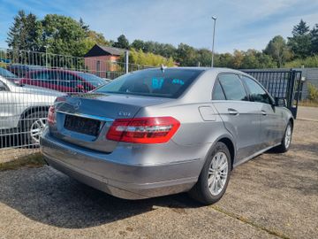 Mercedes E 250 - 4