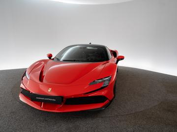 2021 Ferrari SF90 照片 2
