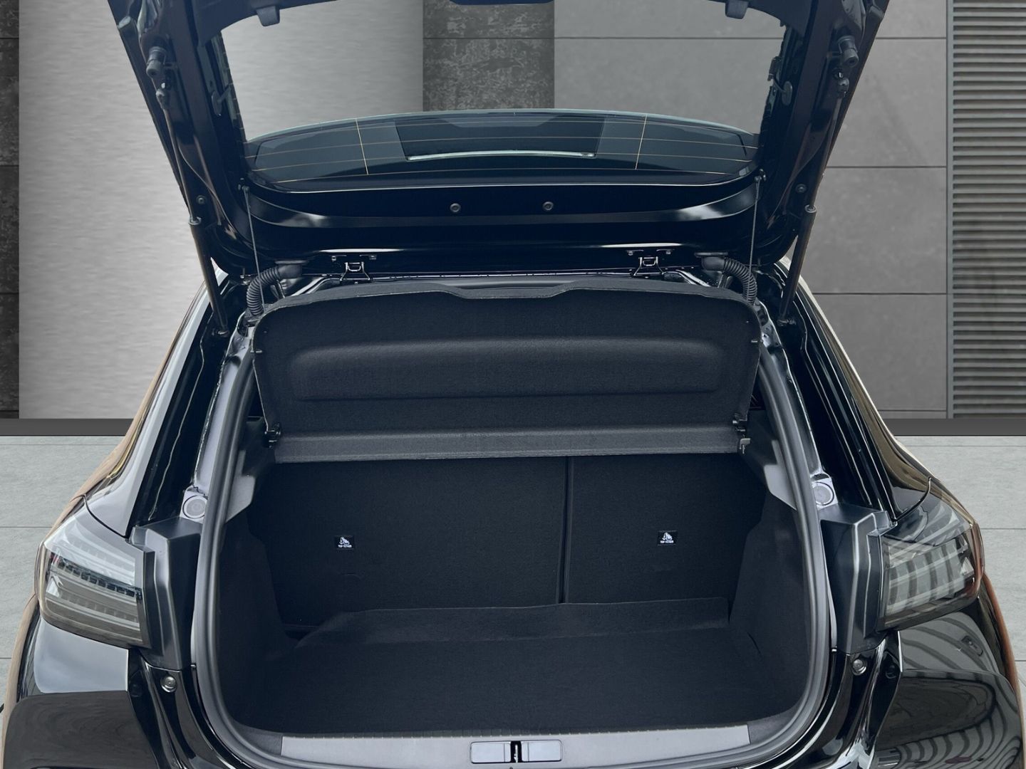 Peugeot e-208 - Bild 5