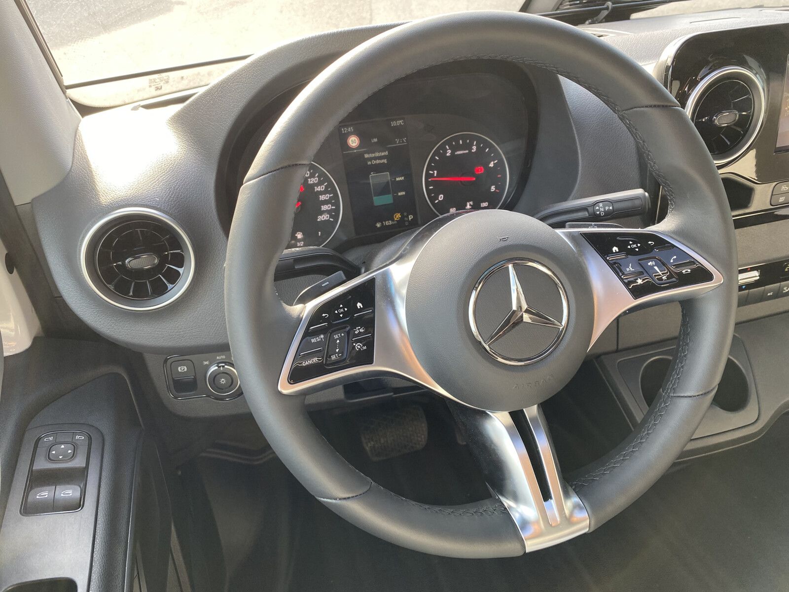 Fahrzeugabbildung Weinsberg CaraCompact MB EDITION PEPPER 640 MEG