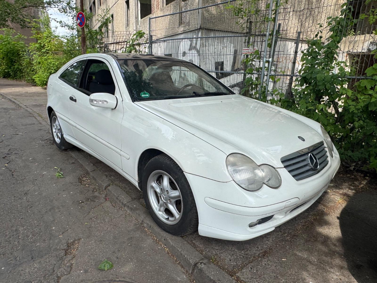 Mercedes-Benz C 200 CGI CLASSIC/ TÜV 04.2027/ Panorama