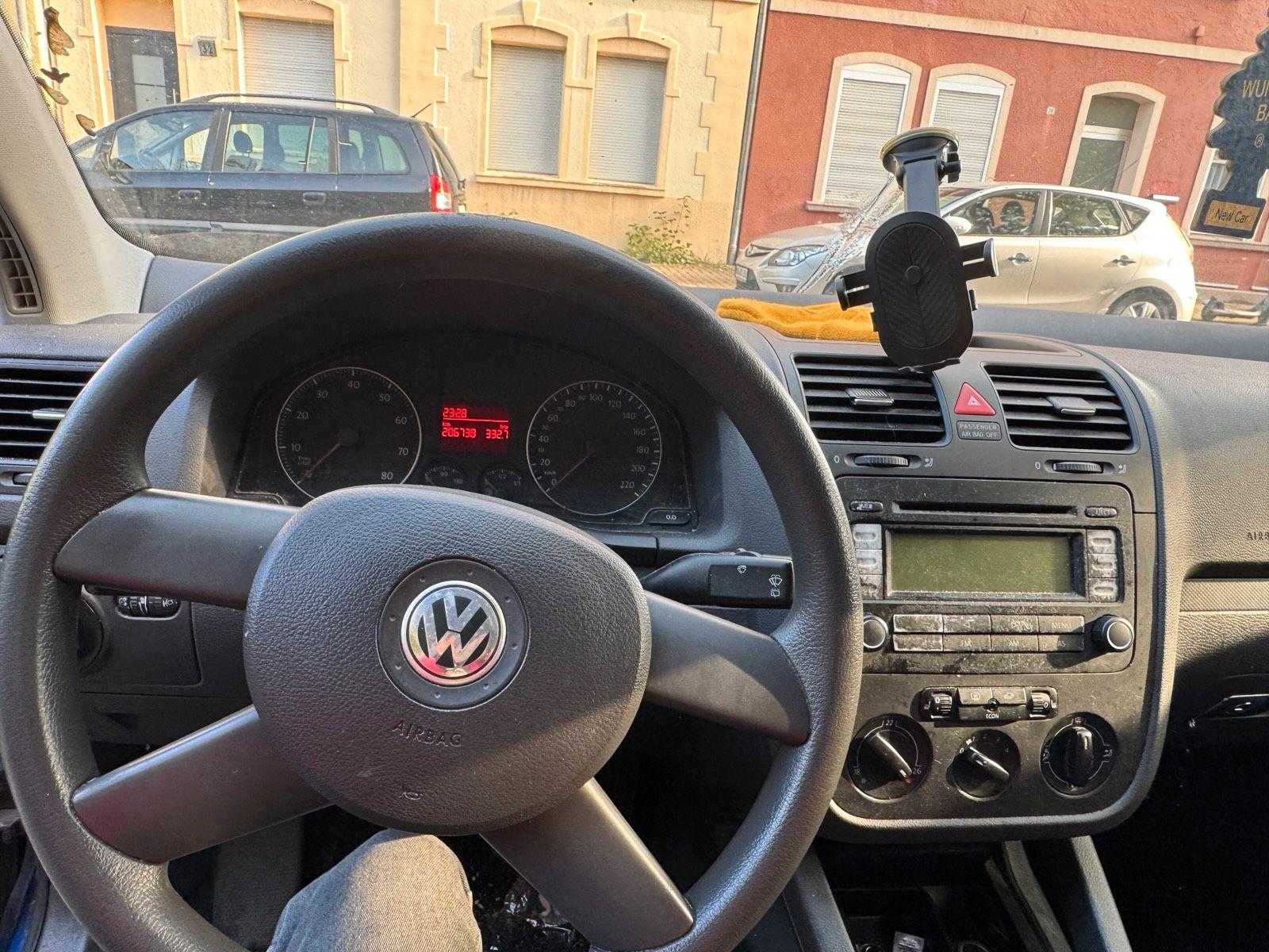 Volkswagen Golf 2005 — engine 120 HP (88kW)