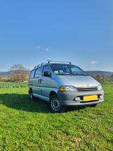 Toyota Hiace - Toyota Hiace mit Benzin-Antrieb