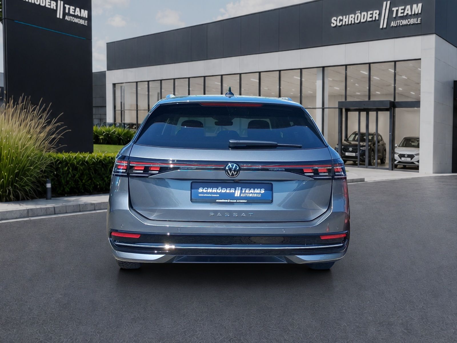 Volkswagen Passat Variant 2.0 l TDI DSG Elegance Head-Up Di foto 4