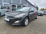 Hyundai i30 cw Trend +KLIMAAUTOMATIK+AHK+PDC+ - gebrauchte Hyundai i30 aus dem Jahr 2014