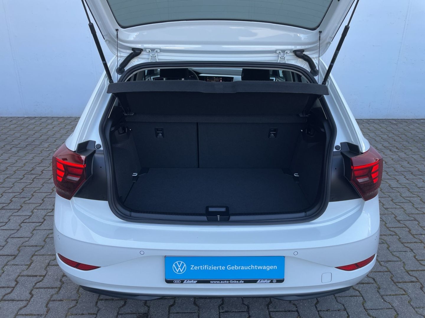 Polo 1.0 TSI DSG Move Kamera/AHK/Navi/ACC/App-Co