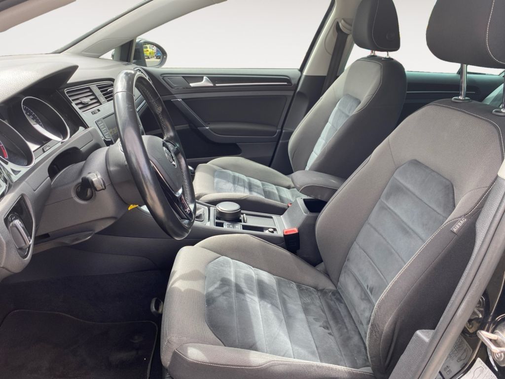 Fahrzeugabbildung Volkswagen Golf 1.4 TSI Highline Xenon,STH,SH,PDC,Climatr.