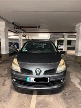 Renault Clio 3 - Renault Clio mit Benzin-Antrieb: Sportwagen