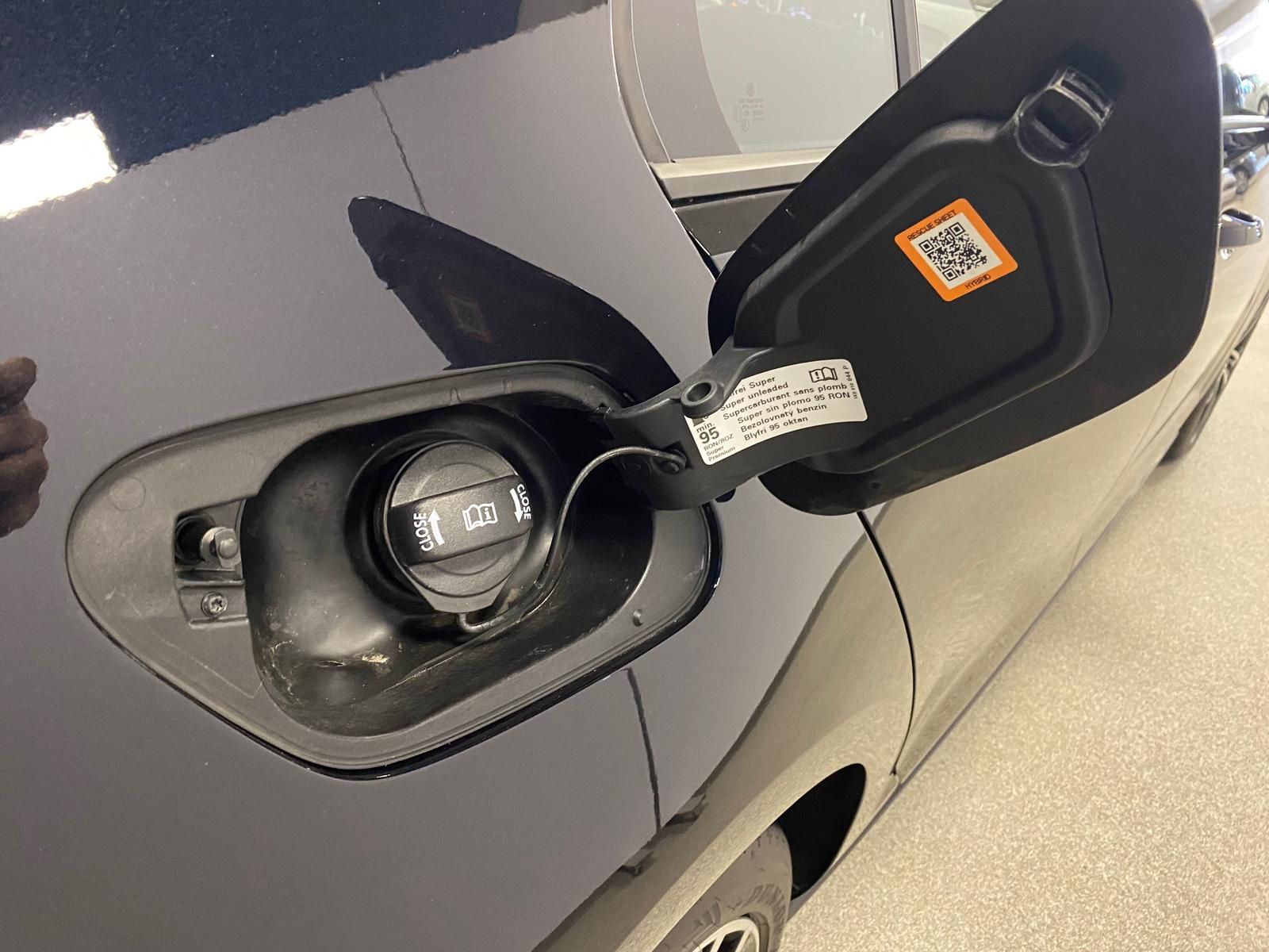 Fahrzeugabbildung Volkswagen Golf VII 1.4 PLUG-IN HYBRID GTE+AHK+MATRIX+ACC