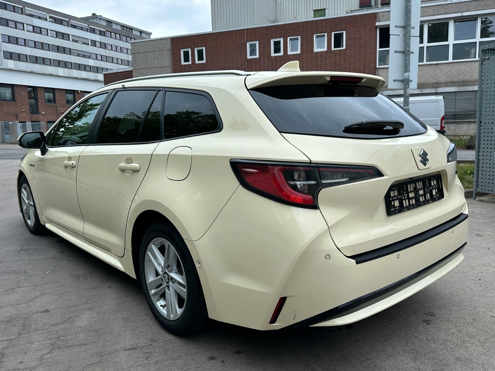 Suzuki Swace TouringSports Hybrid-Kamera-ACC-Folie-TAXI
