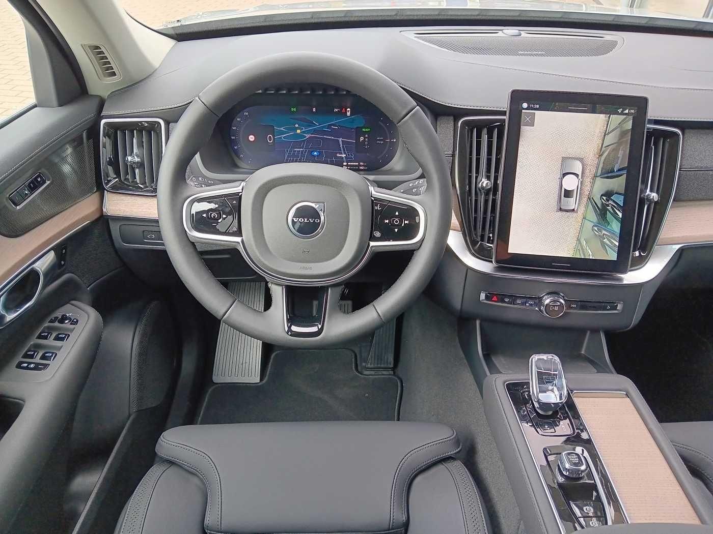 Fahrzeugabbildung Volvo XC90 T8 AWD Plus Bright 'Anhängerkupplung'