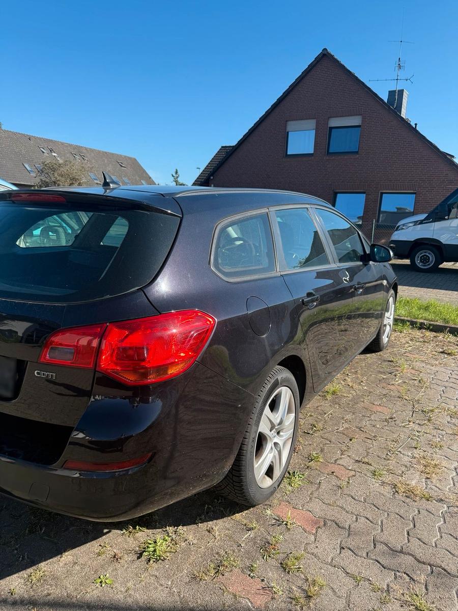 Opel Astra 2010 — двигун 160 HP (118kW)