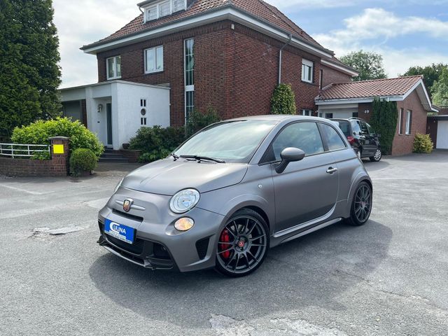 Abarth 500 695 biposto/Akrapovic/Carbon/18-Zoll