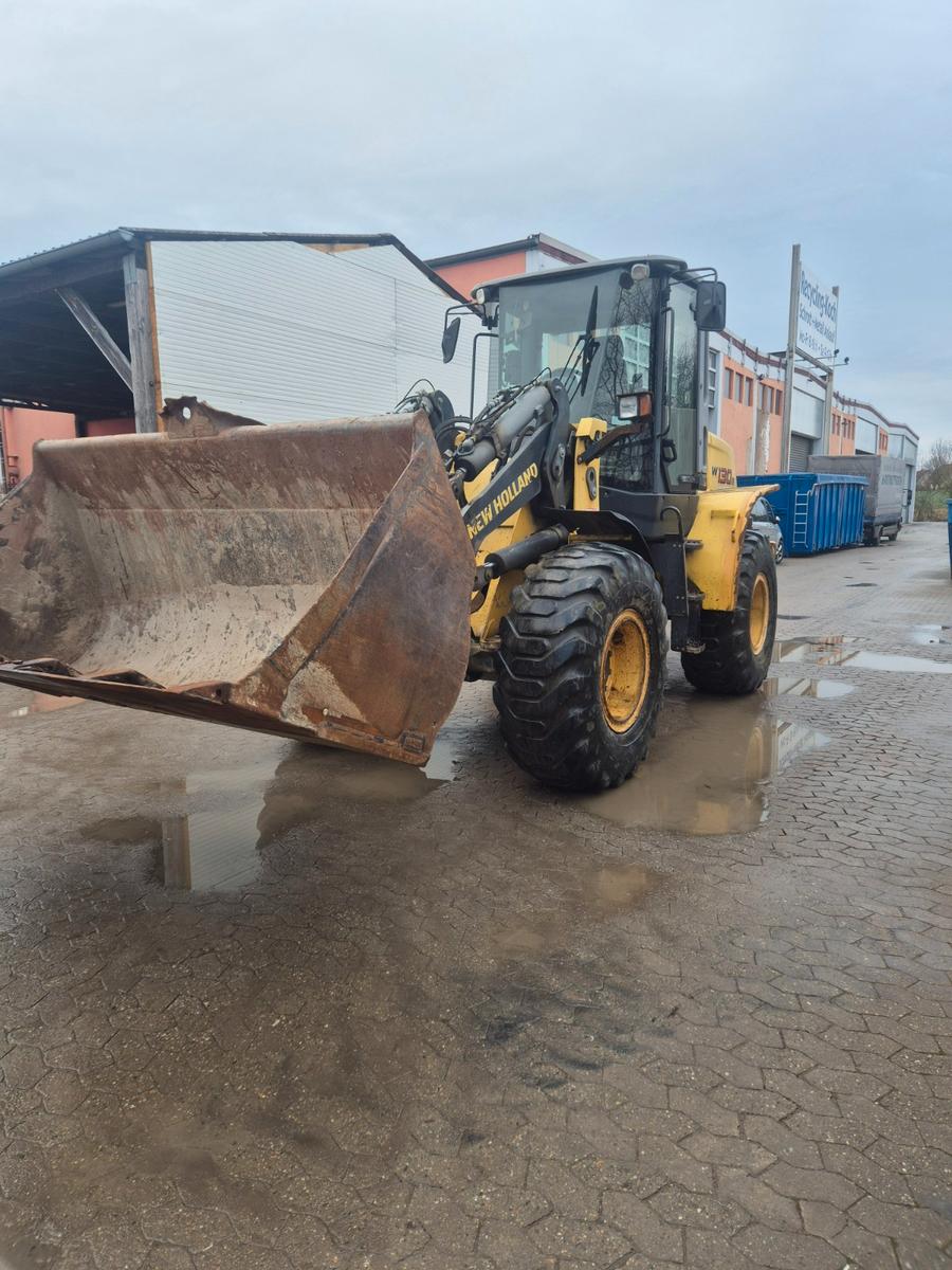 New Holland W130B