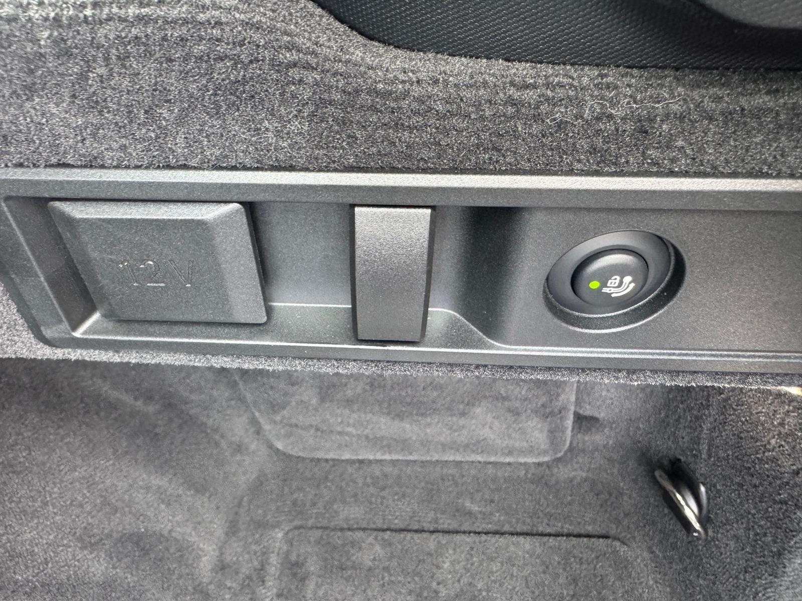 BMW 320d xDrive Touring M Sport Pro 8-FACH BEREIFT